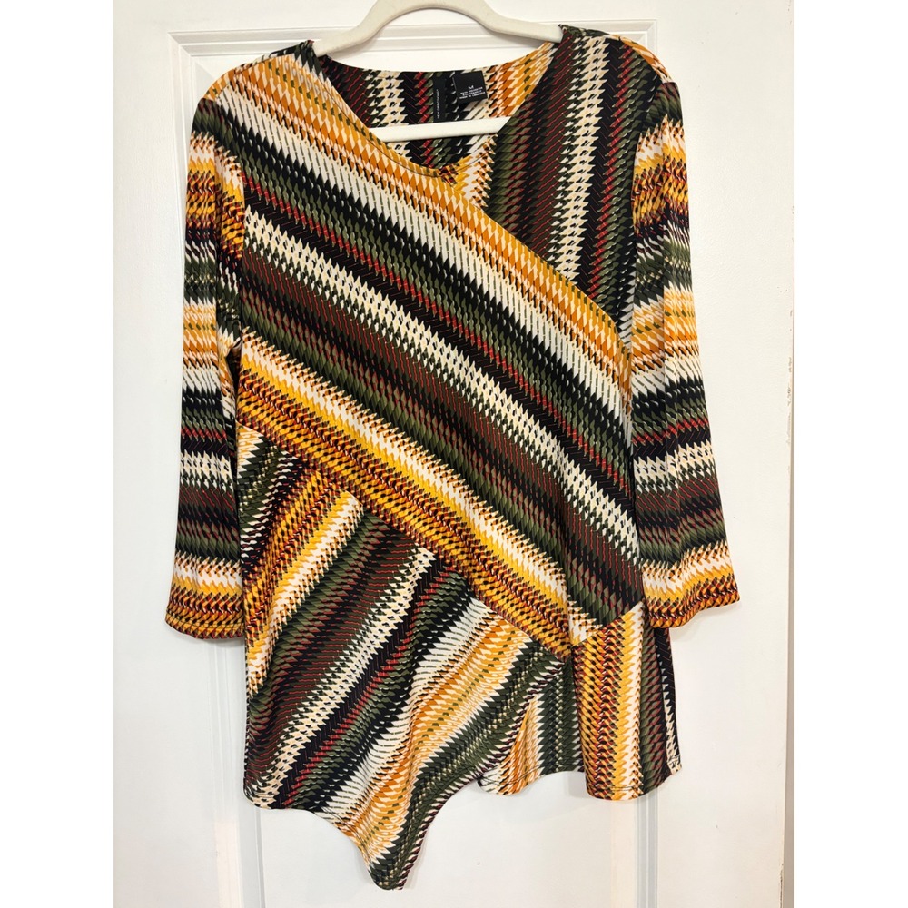 New Directions Womens M Tunic Top Multi Color Chevron Asymmetric Hem 3/4 Sleeve